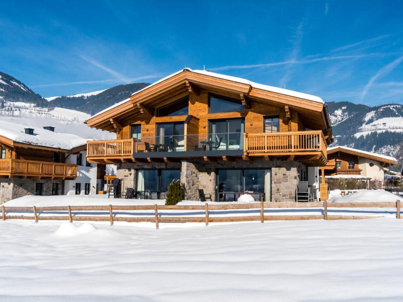Semi Detached Chalet In M Hlbach With Sauna Mühlbach am Hochkönig Eksteriør billede